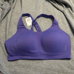 Lululemon air support bra